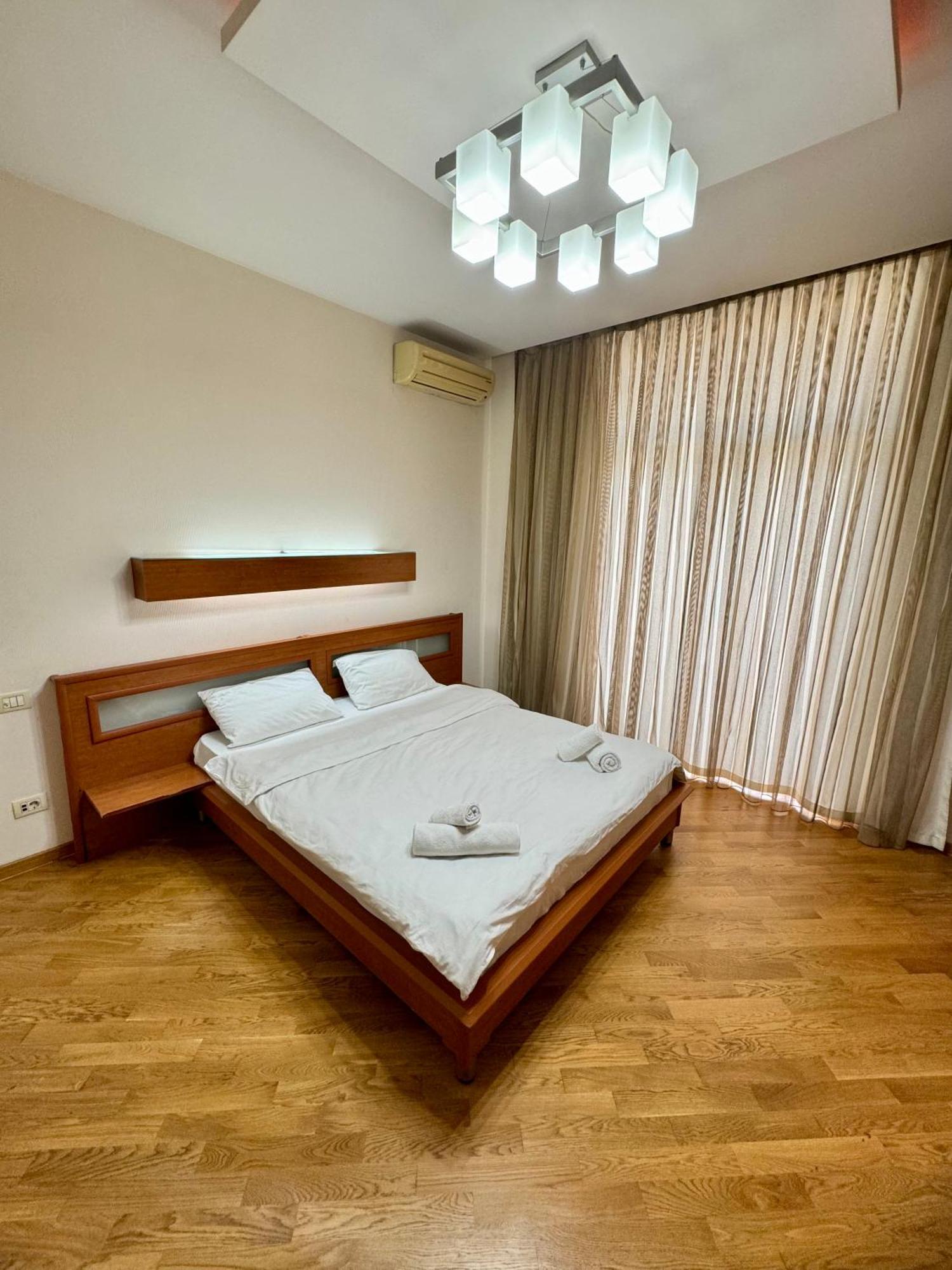 Four Seasons Apartment By Baku Housing מראה חיצוני תמונה